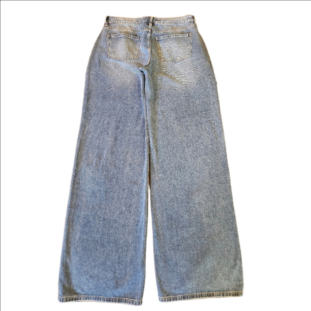 Fashion Nova Floria Baggy Wide Leg Light/Med Wash Jeans Size 11 - Picture 2 of 16